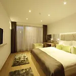 西斯托马洛科特酒店 4*