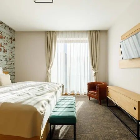 Historia Malomkert 4* Veszprém