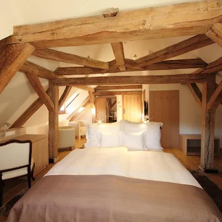 Historia Malomkert Otel Veszprém