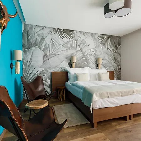 Historia Malomkert Otel 4*