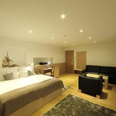 Hotel Historia Malomkert 4*