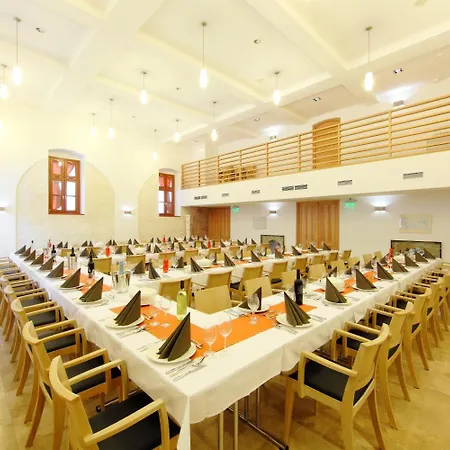 Hotel Historia Malomkert 4*