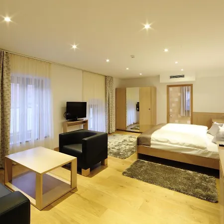 Historia Malomkert Hotel 4*