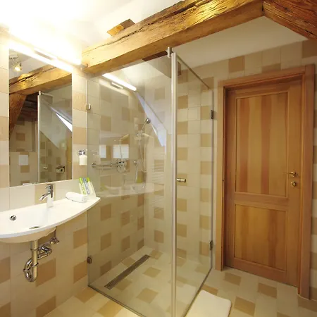 Historia Malomkert 4*