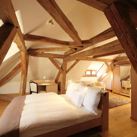 Historia Malomkert 4*