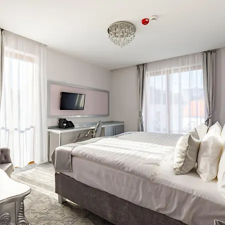 Hotel Historia Malomkert 4*