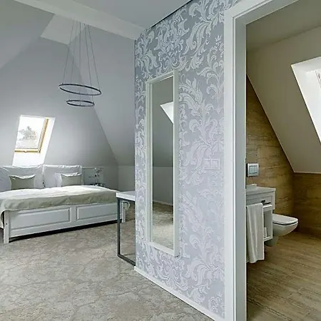 Historia Malomkert Hotell
