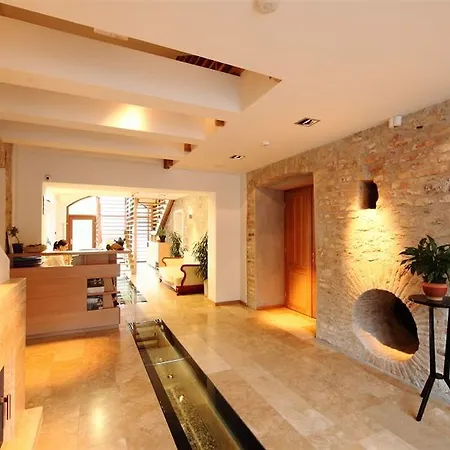 Historia Malomkert Otel Veszprém