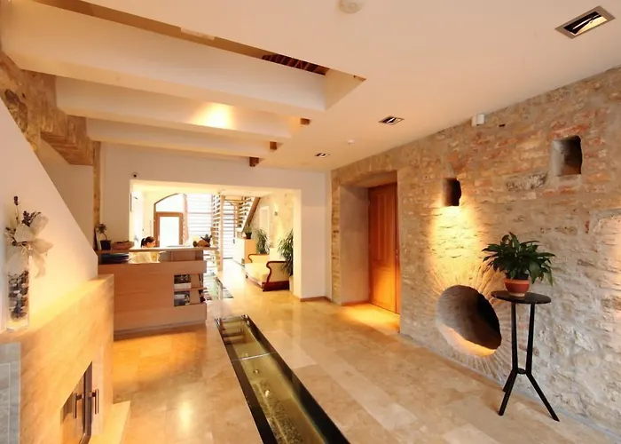 Hotel Historia Malomkert 4*