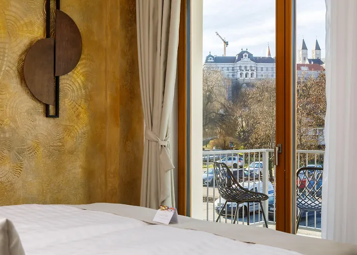 Historia Malomkert 4*