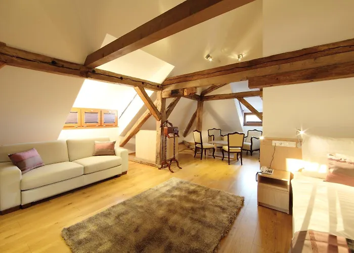 Historia Malomkert Hotel