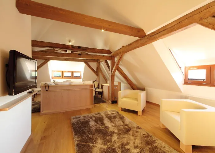 Historia Malomkert Hotel