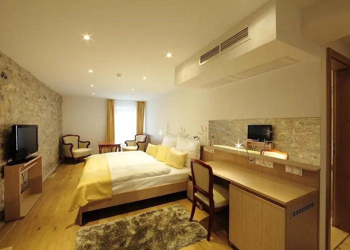 Hotel Historia Malomkert 4*