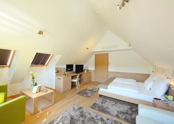 Hotel Historia Malomkert 4*